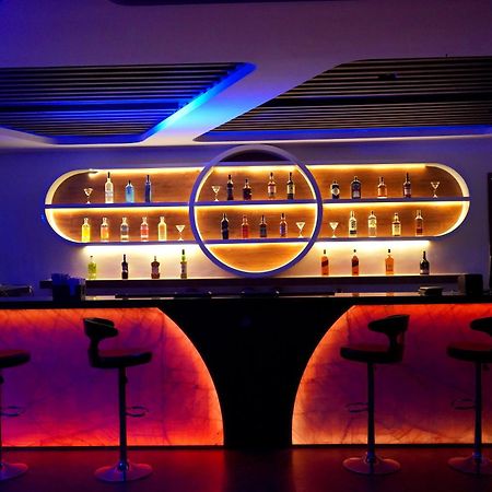 Hotel Nivetha Inn Коимбатур Экстерьер фото